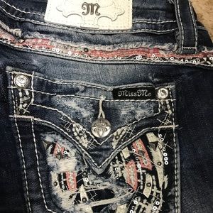 Miss Me Mid Rise Easy Straight- 28/31